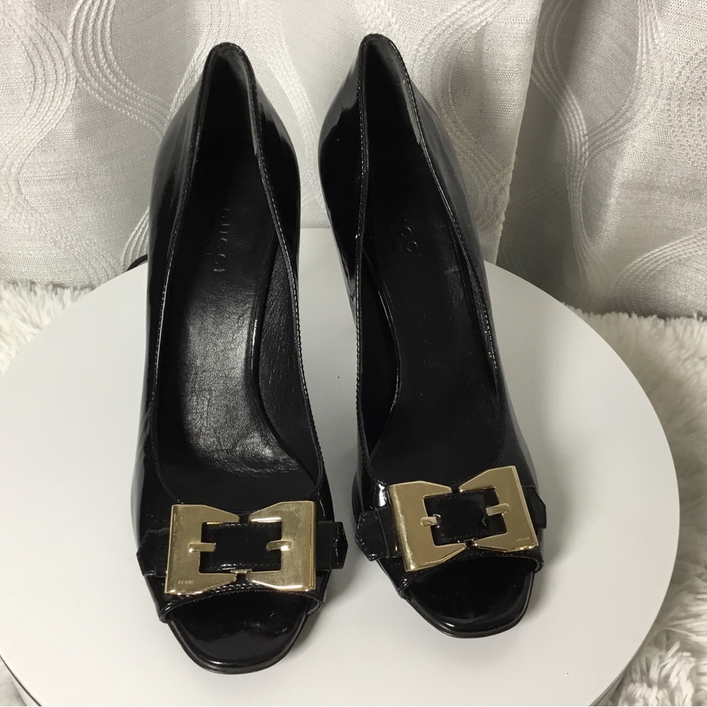 Gucci Black Patent Peep-Toe Pumps with Gold Hardware